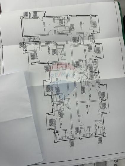 Bloc nou la rosu cu 24 de apartamente Baia Mare Str. Luminisului