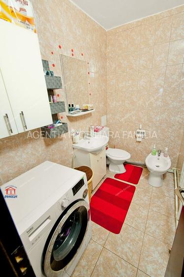 Apartament spatios, renovat, 4 camere, decomandat, etaj 4, Micro 39 - 18