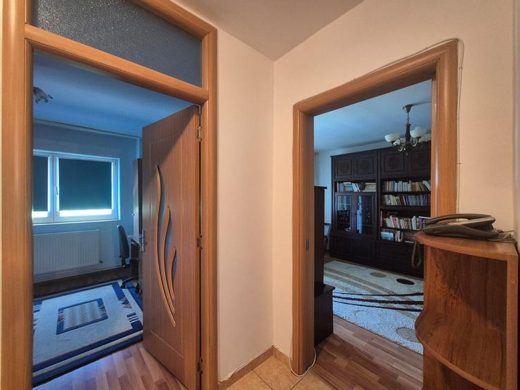 Centru Civic, apartament decomandat, ideal pentru un cuplu, pet friendly