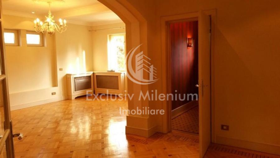 Apt în Vila /Casa Casin /Domenii/ Arcul de Triumf