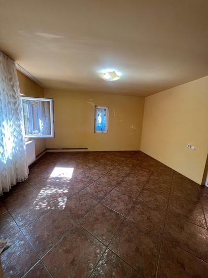 Casa de vanzare zona Albesti
