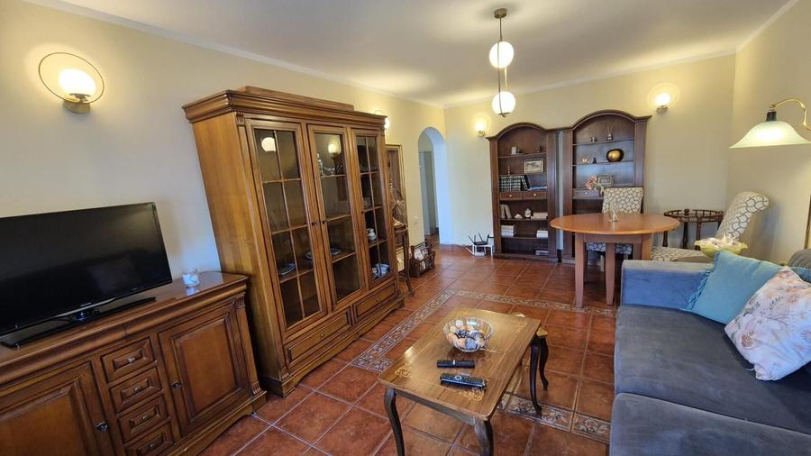 Apartament 3 camere zona Tolstoi etaj 3