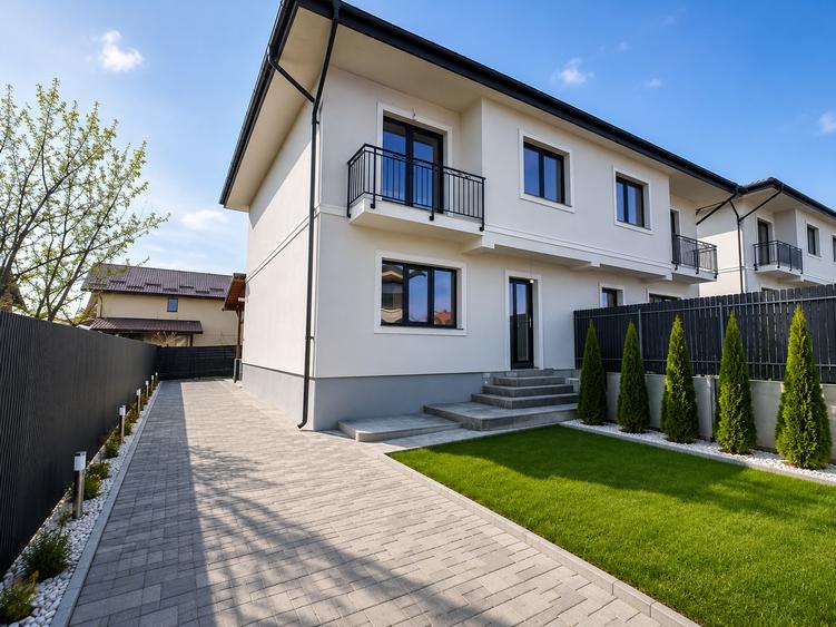 Casă modernă, 4 camere, cu beci — Valea Lupului/ Rediu. Iași