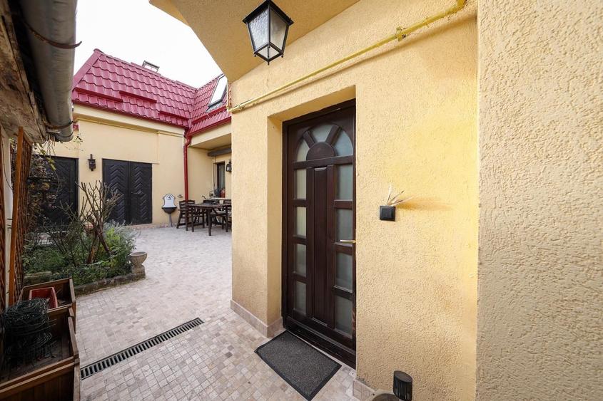 Casă deosebită de vânzare în centrul Brașovului