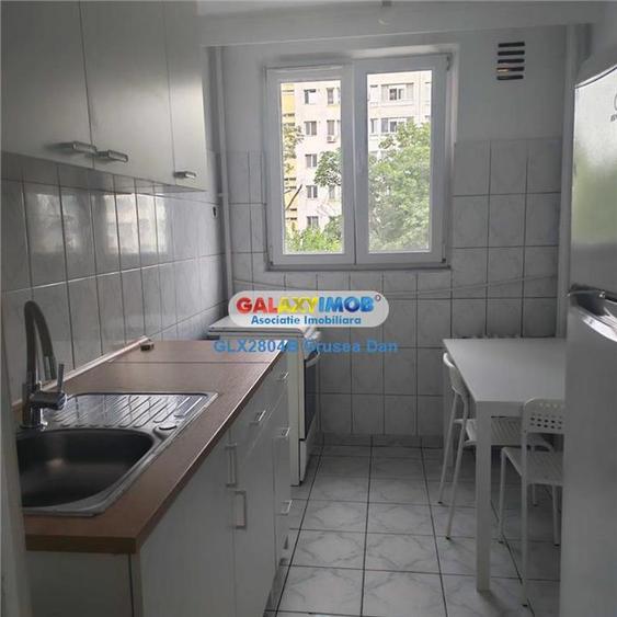 Obor | 2cam 53mp | spatios etaj 3 1980 | AC balcon | metrou