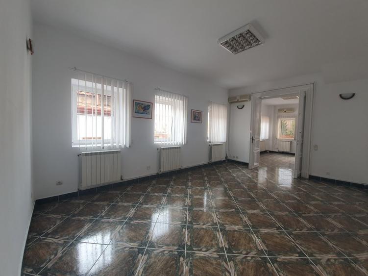 Proprietar inchiriez vila in Cotroceni
