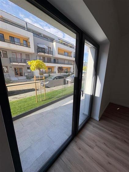 Apartament de vanzare 2 camere in Tractorul