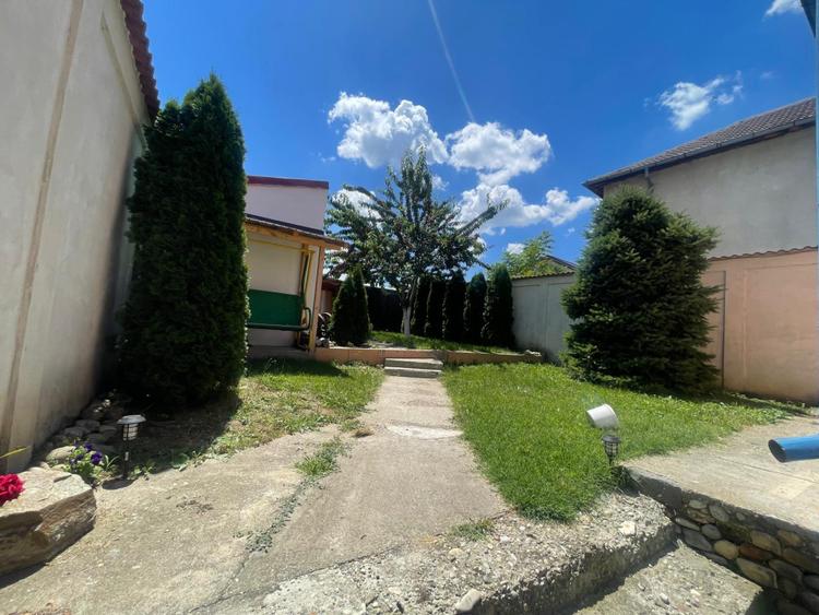 Casa cu 3 camere, pod mansardabil, 140 mp, zona Restaurantul Dacia