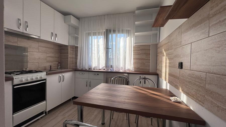 Apartament 4 camere de închiriat, str. Călugăreni-AP1503