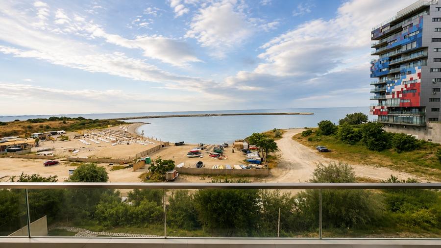 Apartament de închiriat 2 camere – Faleza Nord    Vedere spectaculoasă la mare