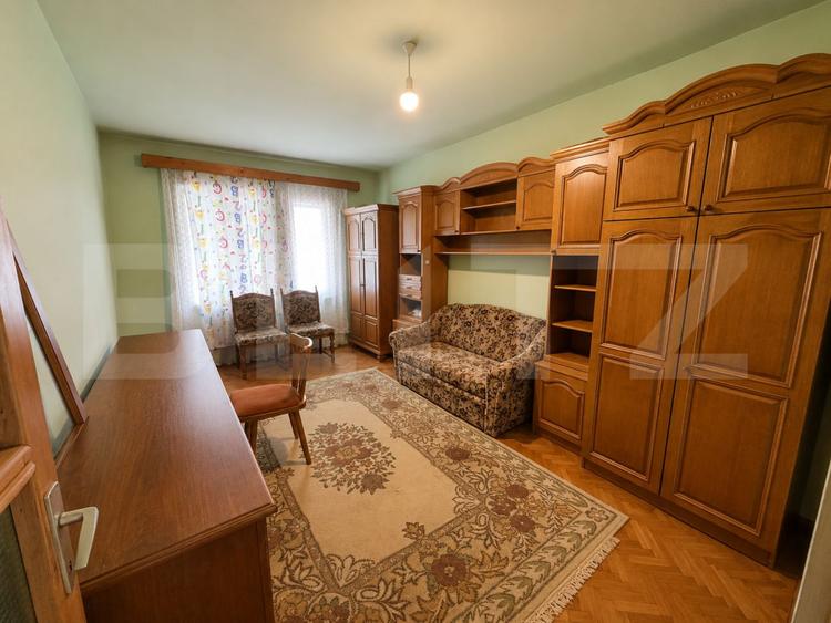 Casă individuală cu spațiu comercial, teren de 700 mp-Apahida