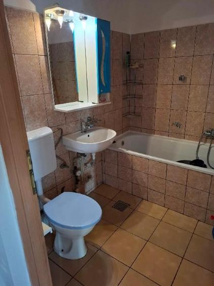 Vând apartament 2 camere