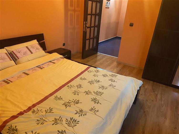 Apartament 4 camere , zona centrala - Inspectoratul Scolar ,suprafata 109 mp , e