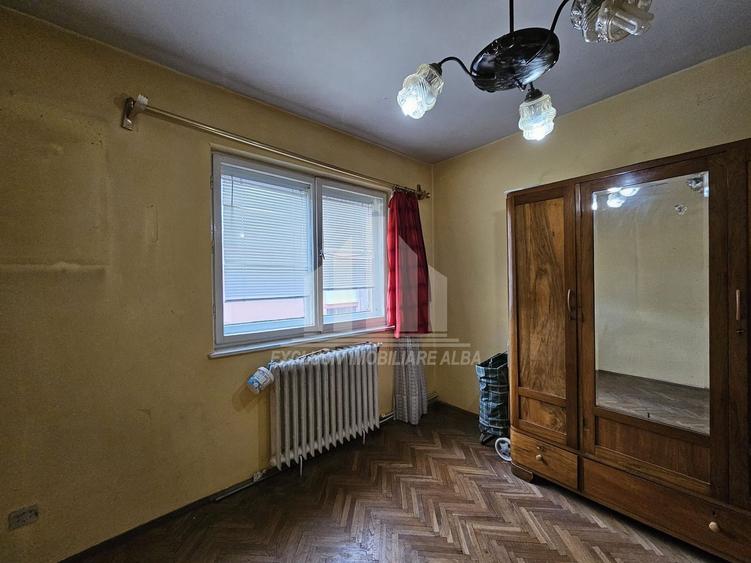 Apartament 3 camere decomandate | 2 bai | 71 mp | Cetate - zona Closca