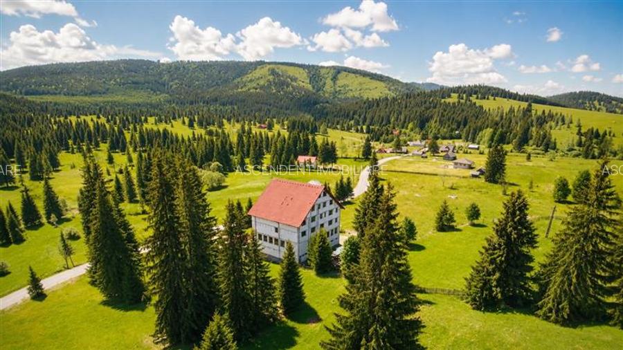 Complex montan 1.124 mp, Toplita Secu, investitie: turistica /retreat, cadru val - 2