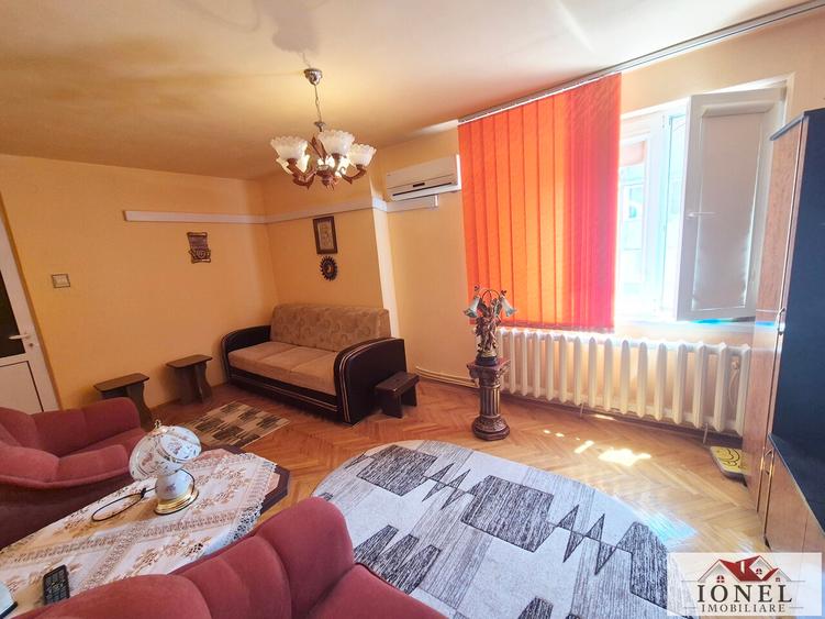 Apartament patru camere de vanzare in Cugir