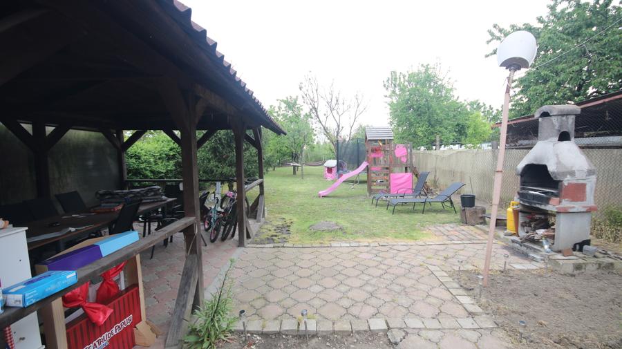 Vanzare casa foarte solida,renovata impecabil.Zona Freidorf.