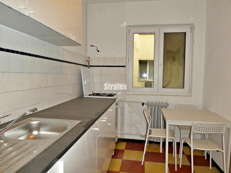 Apartament 3 camere bloc reabilitat aproape de metroul Raul Doamnei - 18