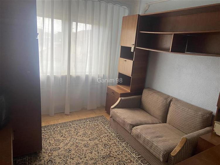 Apartament 3 camere , zona supermarket Lidl (fosta Autogara)et 1 din 3 , 81 mp , - 6