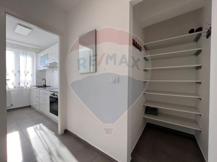 De închiriat apartament cu 2 camere în zona Nufarul
