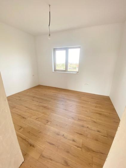 Apartament 3 camere etaj intermediar