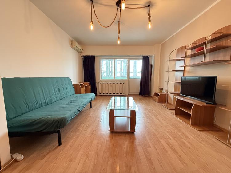 Garsoniera decomandata, 42 mp, balcon | zona Nerva Traian