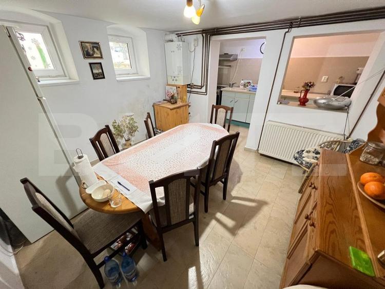 Casa, 4 camere, 400mp, zona Parc