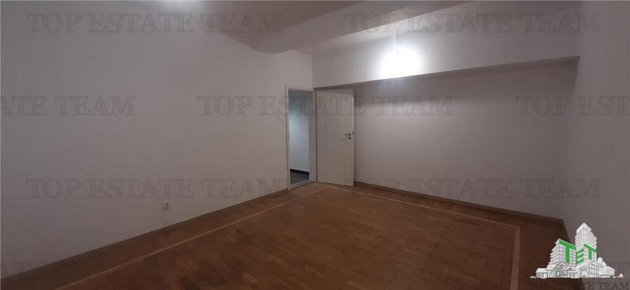Spatii birou / comerciale de inchirat ,Universitate, 10 euro / mp