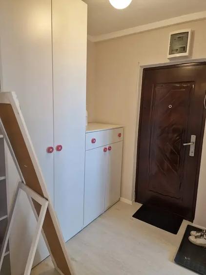 Ap 2 camere-Complet renovat-Mobilat modern-Avrig Sector 2