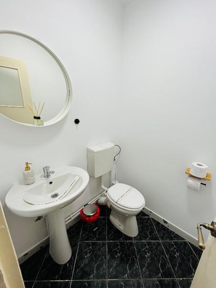 Apartament 3 camere, zona Izvor, lângă spital