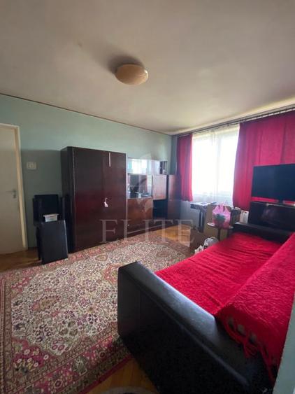 Apartament 2 camere în zona STRAZII BAITA