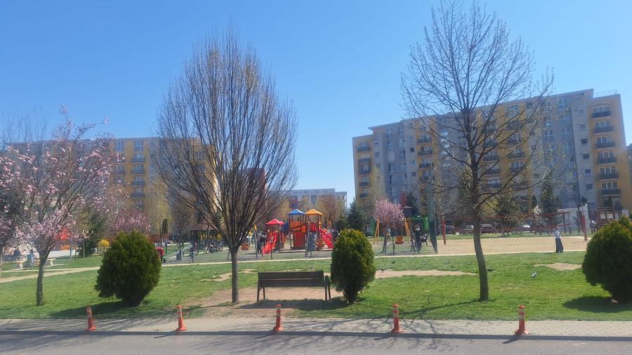 Apartament 3 camere de inchiriat