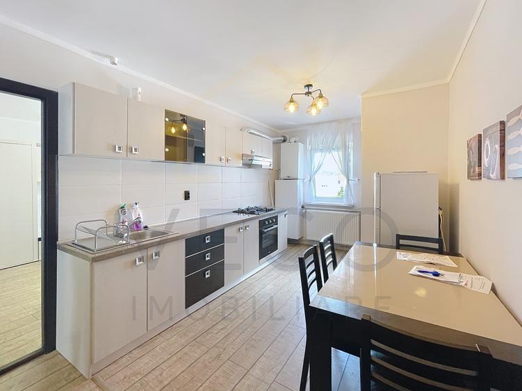 Apartament cu 3 camere, decomandat, 65 mp, situat in zona Big Manastur