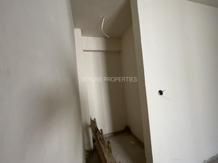 De vanzare Apartament 3 camere Nefinisat  Subcetate Floresti - 9