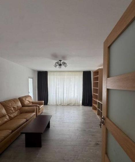 Închiriere Apartament 3 camere în Octavian Goga