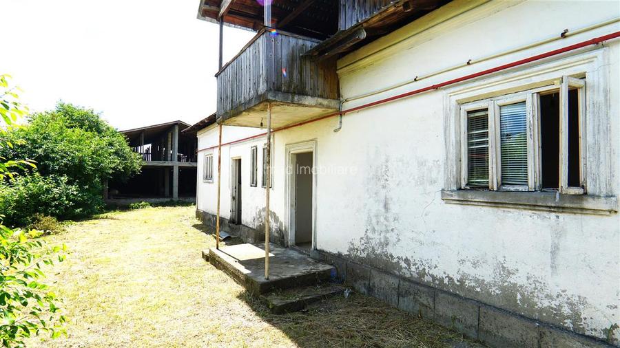 Casa si anexa pe teren 518 mp, ideal renovare sau proiect nou - Dragomiresti. - 2