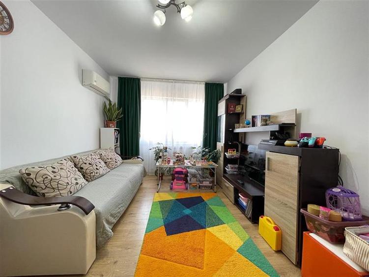 Apartament 3 camere de vanzare zona centrala Tulcea