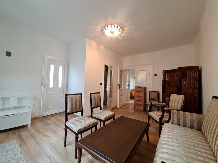 CASA INDIVIDUALA CENTRU ISTORIC CU PRIVELISTE-FARA CURTE-130MP= 1515 EURO/MP