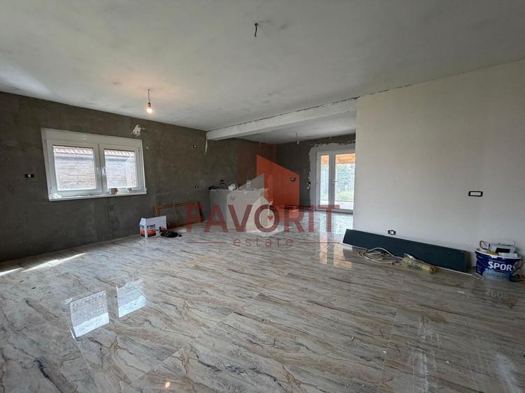 Individuala | 4 camere | 860 mp teren | Pozitie excelenta | Asfalt |