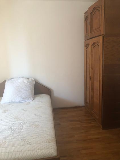 De inchiriat 4 camere decomandat Blv Mircea Voda
