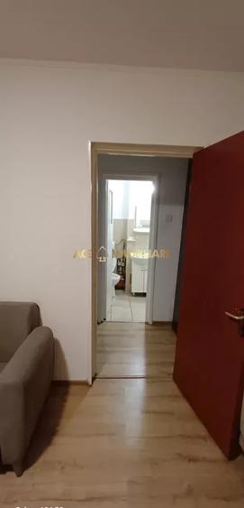 2 Camere de inchiriat | Berceni | Metrou | Balcon