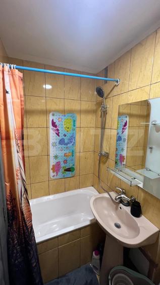 Apartament cochet, renovat complet, etaj 1, cu loc de parcare – Decebal
