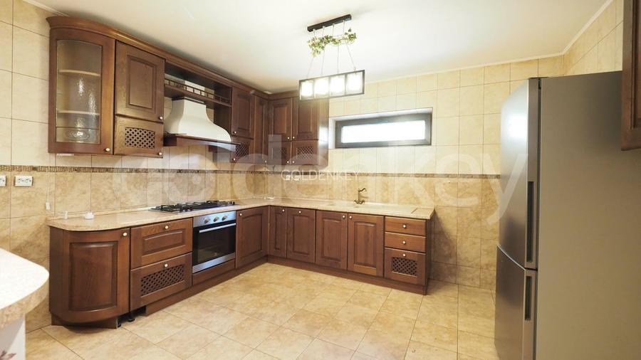Vila spatioasa cu 6 camere | 500mp teren - 7