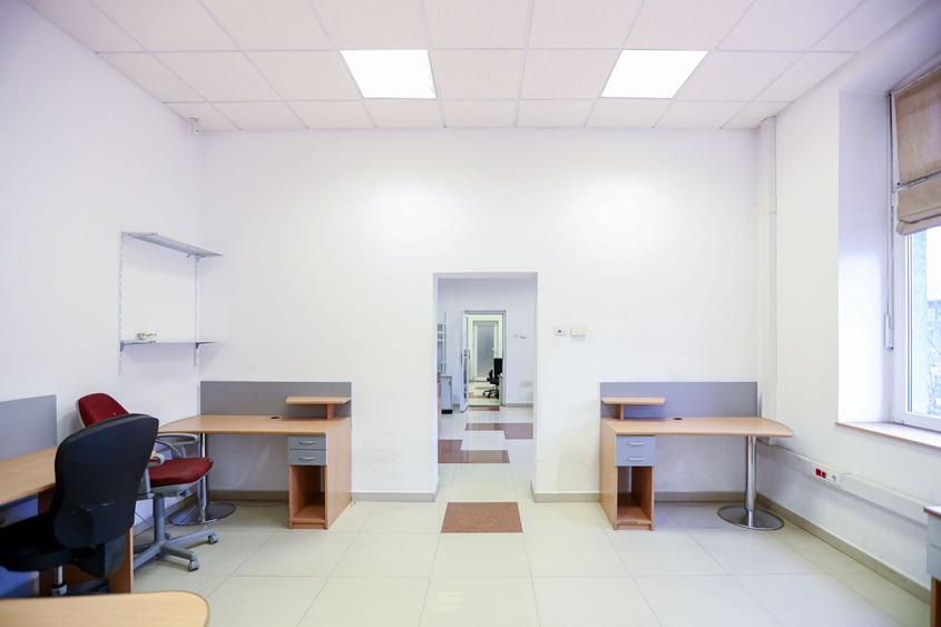 Infrastructură Premium pentru Afaceri IT - Disponibilă Acum