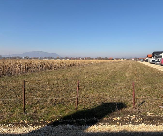 S.C Vimak Imobiliare vinde teren intravilan Stupini.