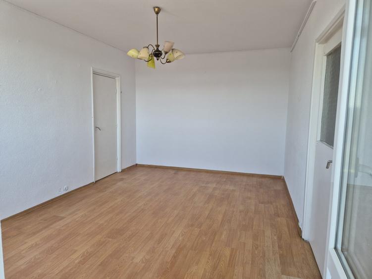 METROU 1 MAI apartament 2 camere FARA RISC SEISMIC - se accepta credit