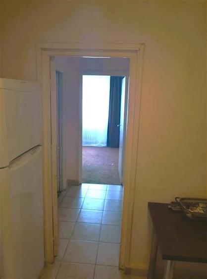 Apartament 2 camere, parter inalt. Zona Grivitei