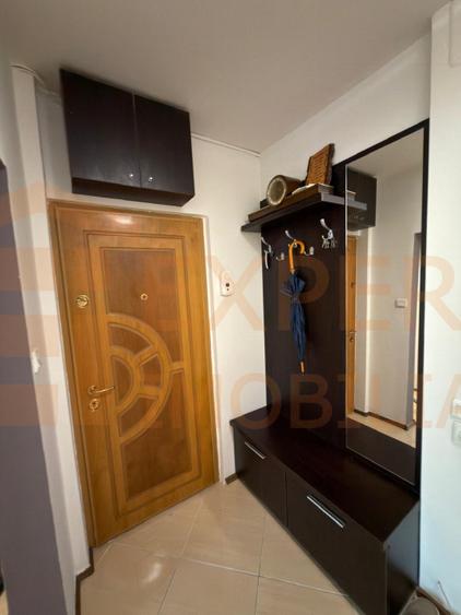Apartament 4 camere de închiriat în zona Inel I, termen lung