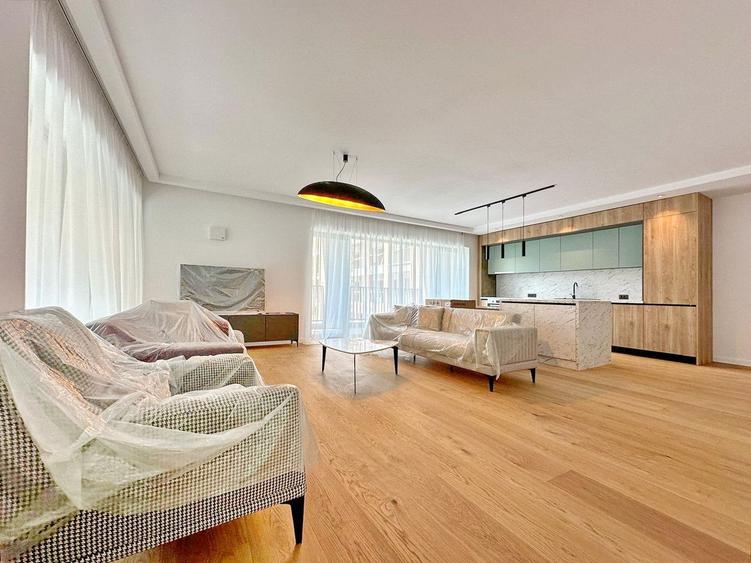 Apartament spatios inchiriere – Centru Brașov, vedere directă spre Tâmpa