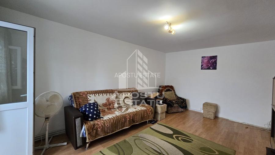 Apartament cu 4 camere de vânzare, zona Lipovei, Timișoara - 2